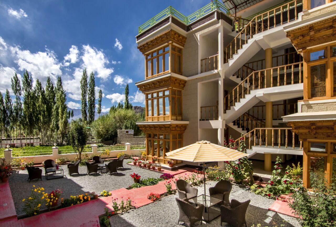 Hotel Om Ladakh Leh Exterior foto